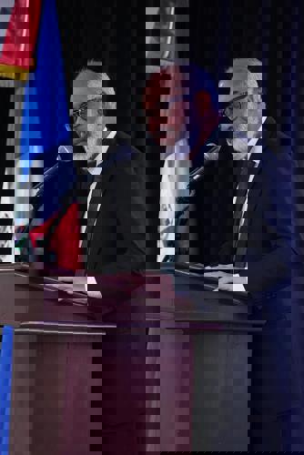 ASODOPROM reconoce a Yayo Sanz Lovatón como servidor público mejor valorado 2025